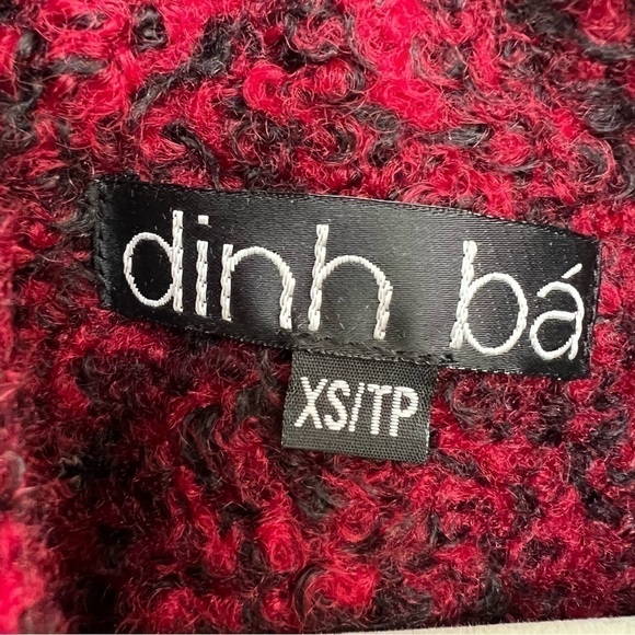 NWT Dinh Ba Knit Red and Black Blazer - Size XS - Picture 4 of 7